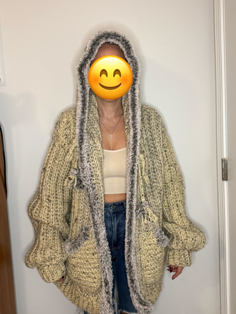Oversized Hooded Chunky Cardigan in Cream and Gray - Unbranded